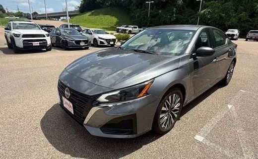 2024 Nissan Altima SV