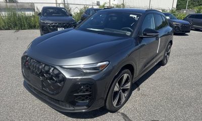 2026 Audi SQ5 Quattro Premium Plus