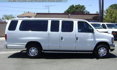 2013 Ford E-350 XL