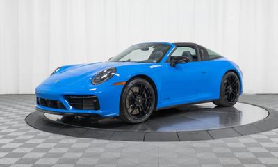 2023 Porsche 911 Targa 4S 4