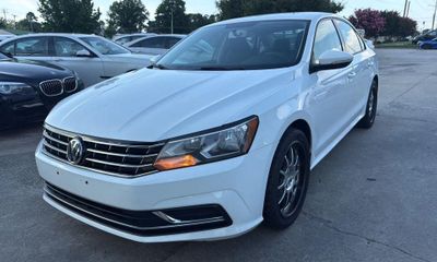 2018 Volkswagen Passat S R Line