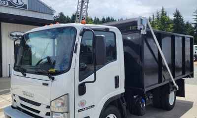2019 Isuzu NPR-HD