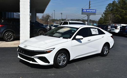 2026 Hyundai Elantra SE