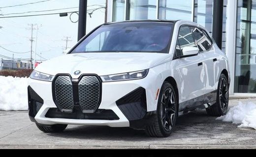 2025 BMW IX M60