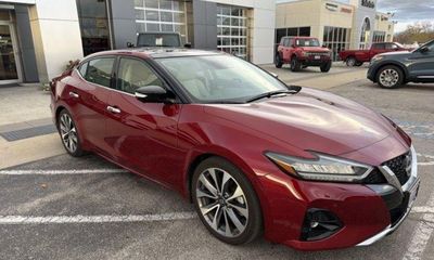 2023 Nissan Maxima Platinum