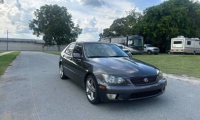 2002 Lexus IS 300
