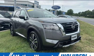 2023 Nissan Pathfinder Platinum