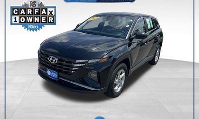 2022 Hyundai Tucson SE