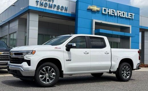 2026 Chevrolet Silverado LT