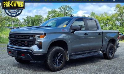 2024 Chevrolet Silverado Trail Boss Custom