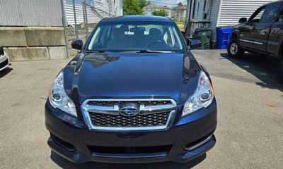 2013 Subaru Legacy Premium M R