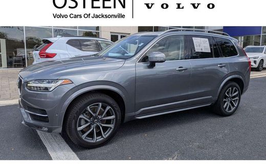 2018 Volvo XC90 Momentum