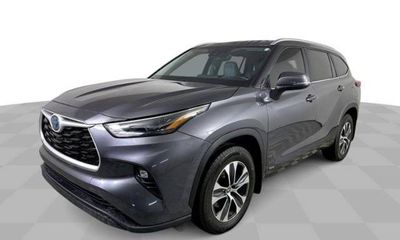 2023 Toyota Highlander LE L Limited