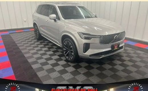 2025 Volvo XC90 Ultra Bright