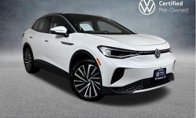 2023 Volkswagen ID 4 Pro S Plus