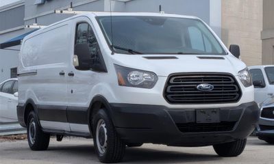 2019 Ford Transit 150 LOW Roof
