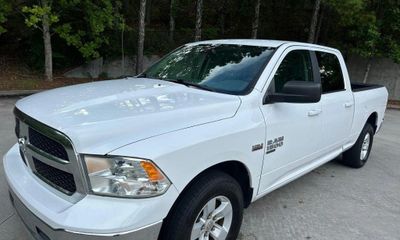 2020 Ram 1500 SLT