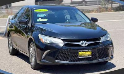 2017 Toyota Camry LE SE XLE
