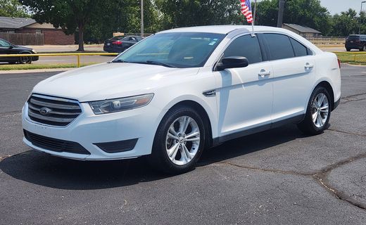 2017 Ford Taurus SE