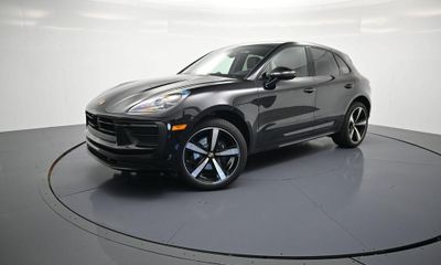 2026 Porsche Macan