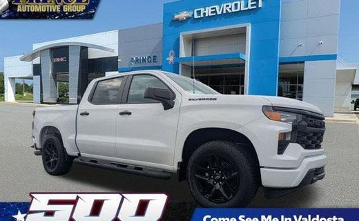 2026 Chevrolet Silverado Custom