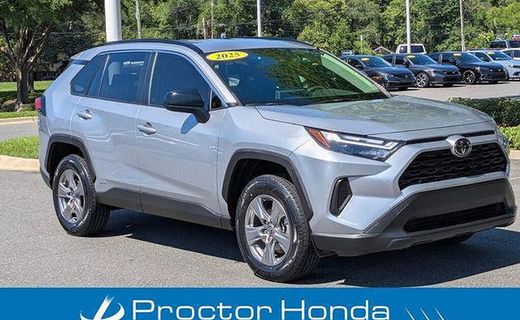 2025 Toyota RAV4 LE
