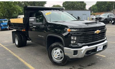 2025 Chevrolet Silverado HD Work Truck