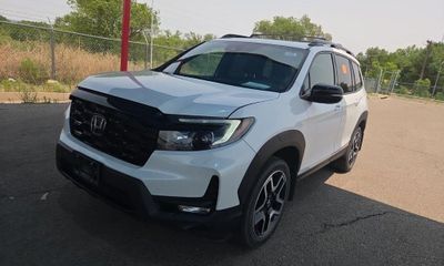 2023 Honda Passport Elite