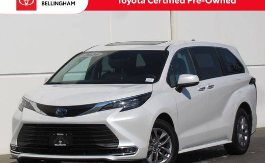 2024 Toyota Sienna XLE