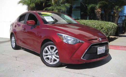 2017 Toyota Yaris IA Base
