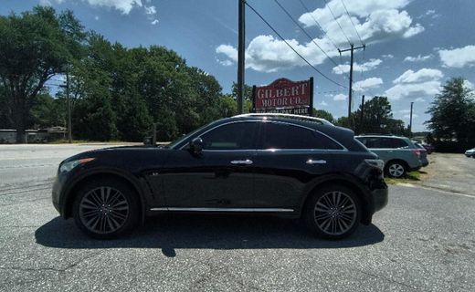 2017 Infiniti QX70 Base