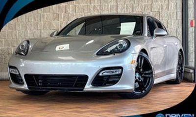 2012 Porsche Panamera Turbo