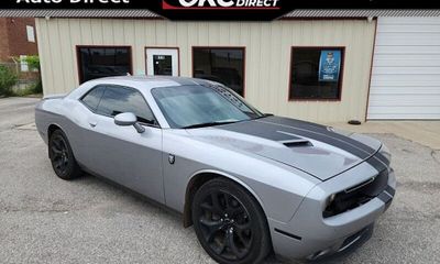 2015 Dodge Challenger SXT Plus