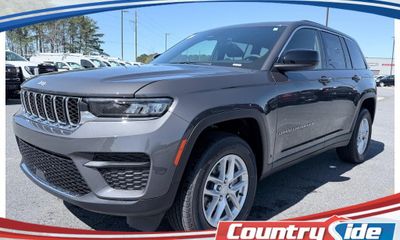 2026 Jeep Grand Cherokee Base Laredo