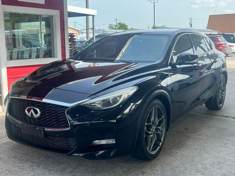 2017 Infiniti QX30 — a typically priced live listing
