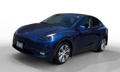2023 Tesla Model Y Long Range Dual