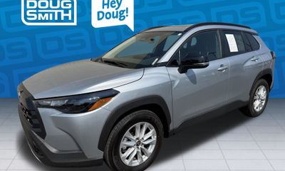 2026 Toyota Corolla Cross LE