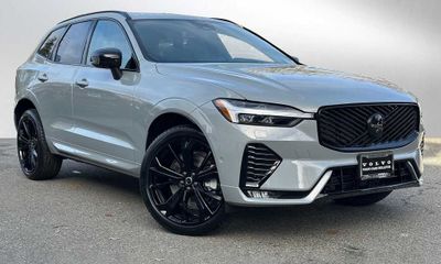 2026 Volvo XC60 Ultra Black Edition