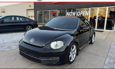 2015 Volkswagen Beetle 18T Classic