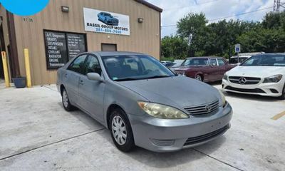 2005 Toyota Camry LE