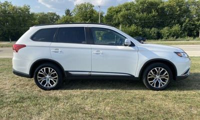 2016 Mitsubishi Outlander SE SEL