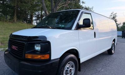 2011 GMC Savana EXT