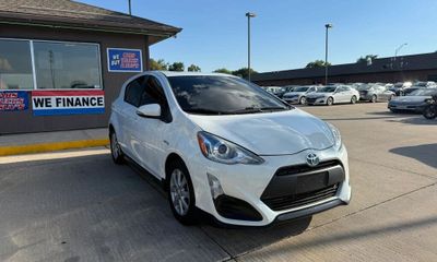 2017 Toyota Prius C ONE TWO Three