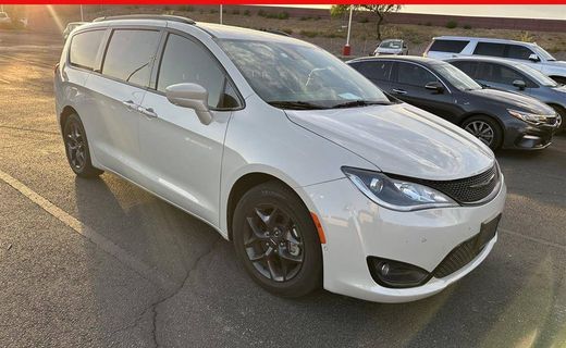 2020 Chrysler Pacifica Touring L Plus
