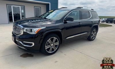 2017 GMC Acadia Denali