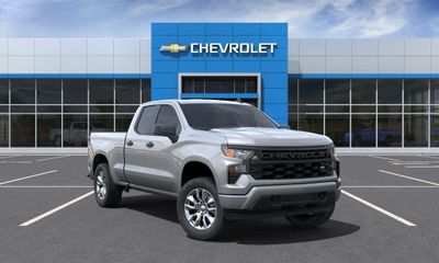 2023 Chevrolet Silverado Custom