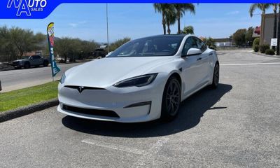 2024 Tesla Model S Base