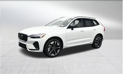 2026 Volvo XC60 Plus Dark