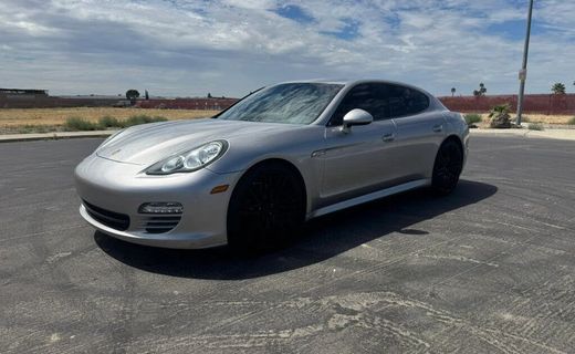 2011 Porsche Panamera
