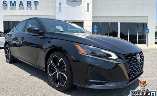 2023 Nissan Altima SR